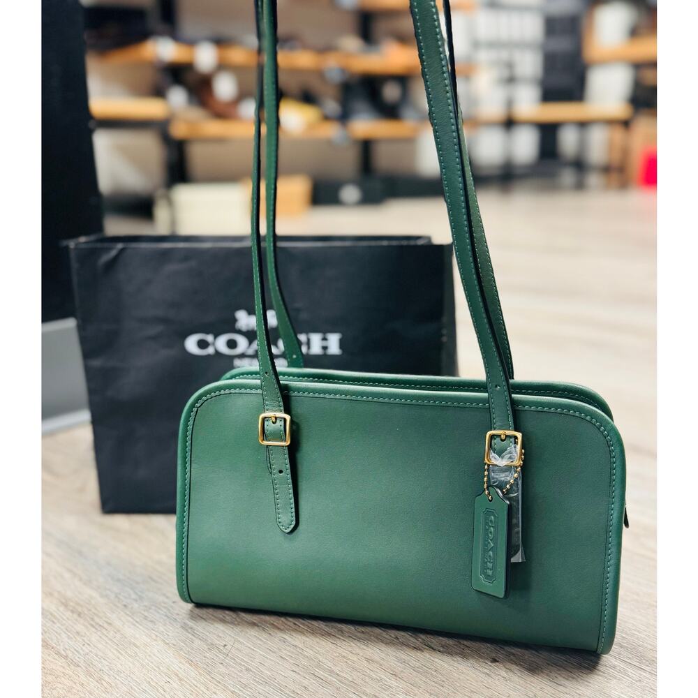COACH Hunter Green Glovetanned Leather Swing Zip Bag CM565 NEW w/Tags